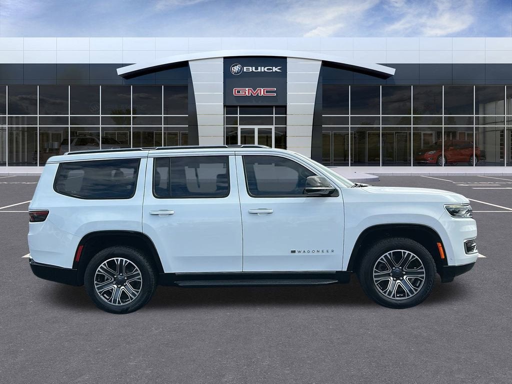 2023 Jeep Wagoneer 4x2