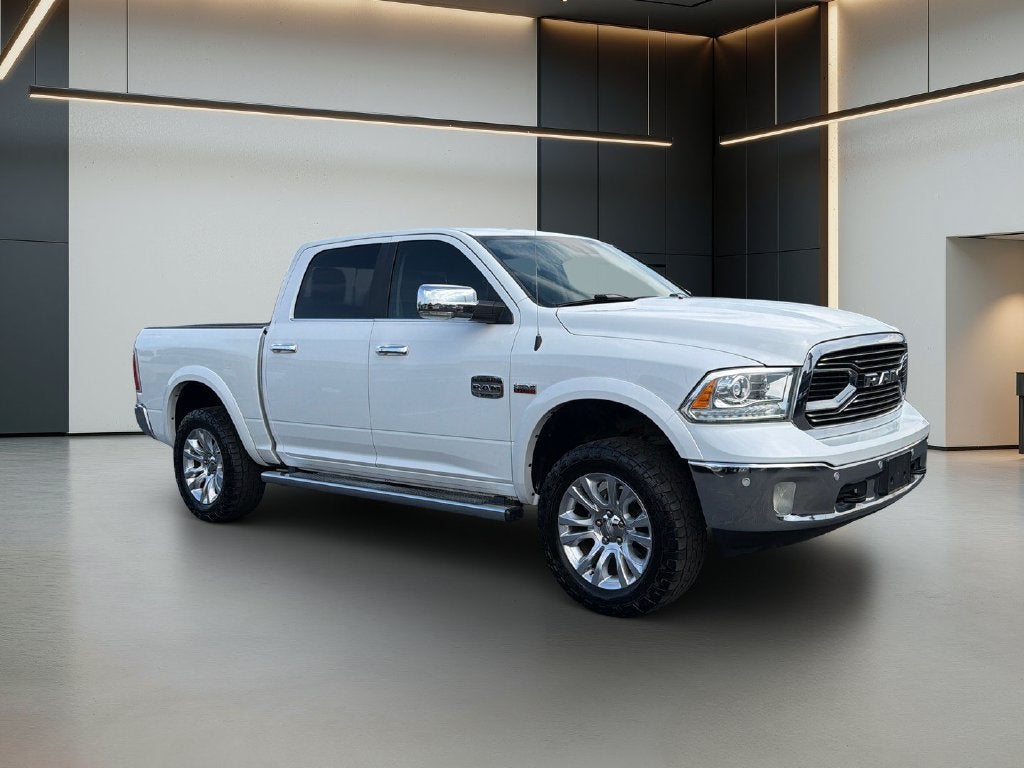 2017 RAM 1500 Longhorn Crew Cab 4x4 5'7" Box