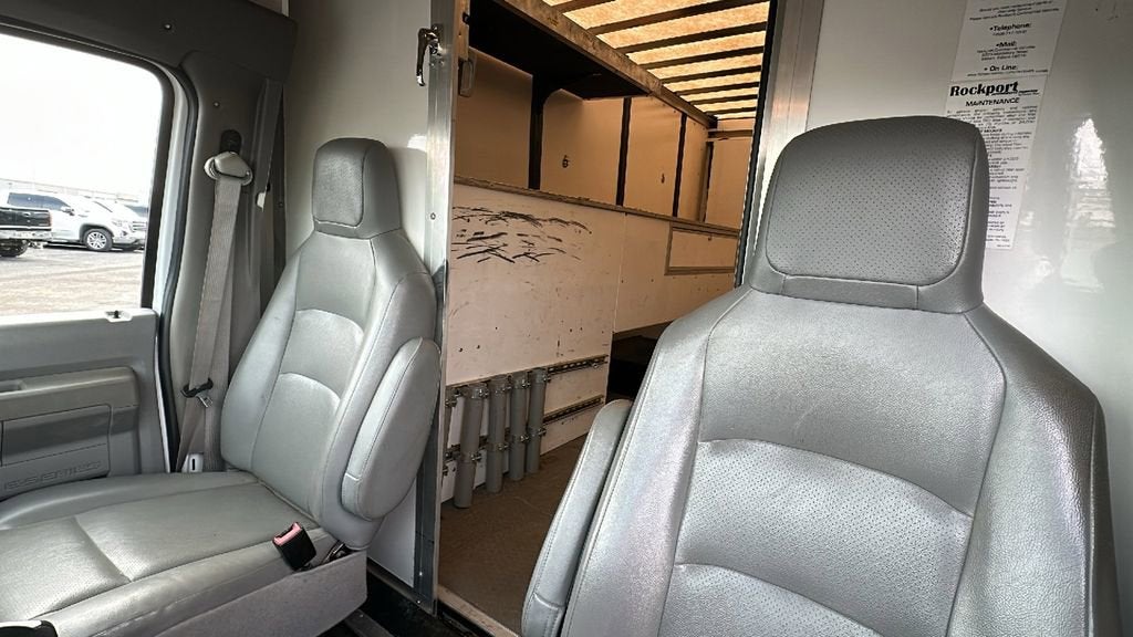 2018 Ford E-Series Cutaway E-350 SRW 138" WB