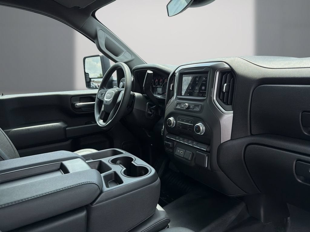 2025 GMC Sierra 2500 HD Pro