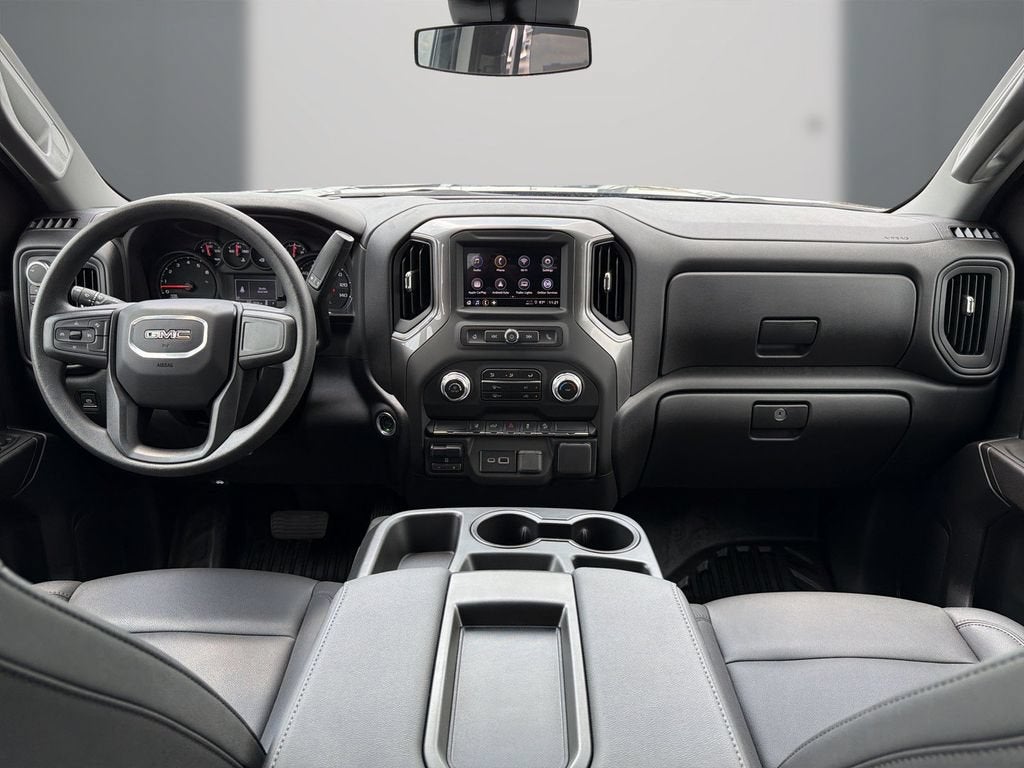 2025 GMC Sierra 2500 HD Pro
