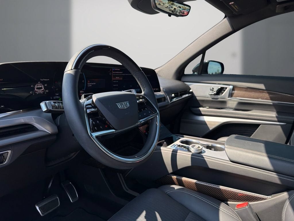 2026 Cadillac VISTIQ Sport