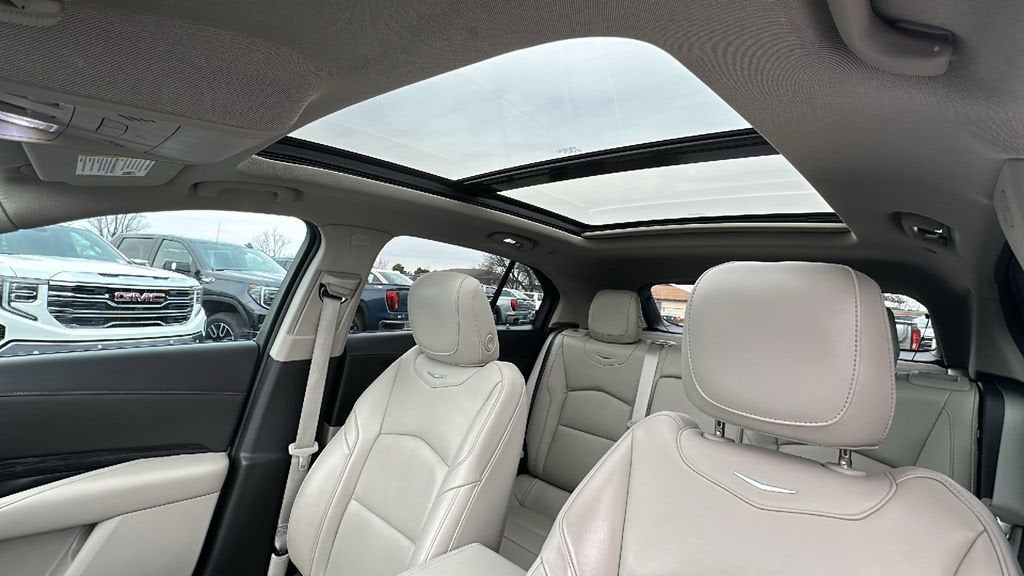 2021 Cadillac XT4 Premium Luxury