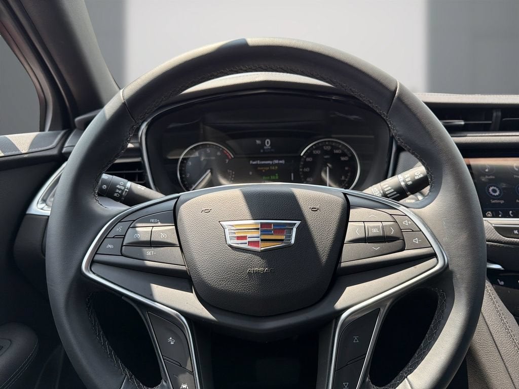 2026 Cadillac XT5 Luxury