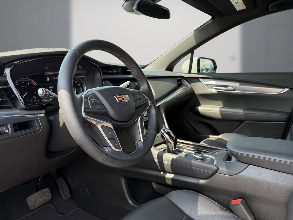 2024 Cadillac XT5 Luxury