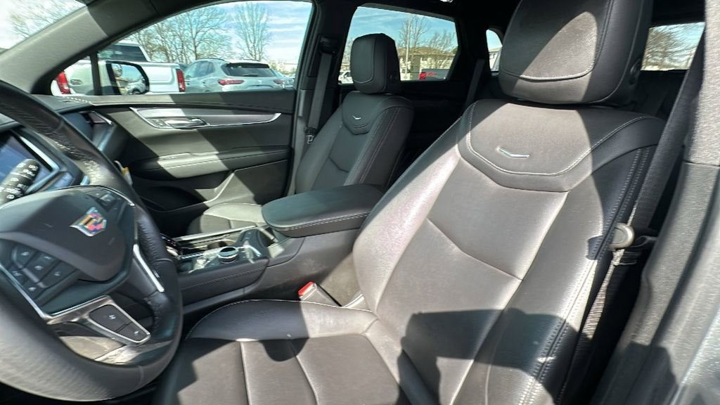 2023 Cadillac XT5 Luxury