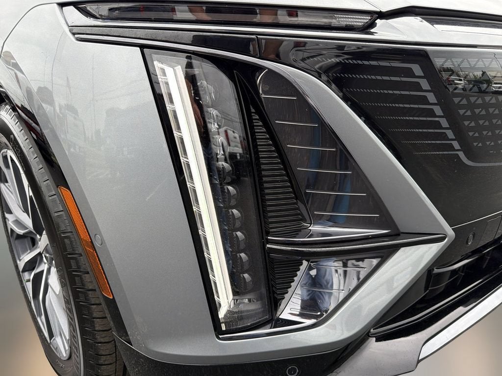 2024 Cadillac LYRIQ Sport 1