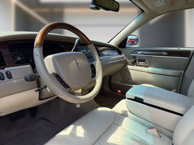 2007 Lincoln Town Car Designer Series