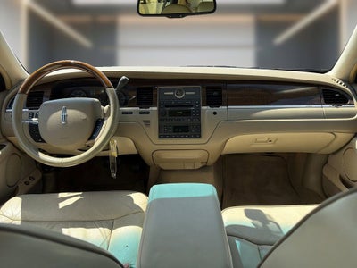 2007 Lincoln Town Car Designer Series