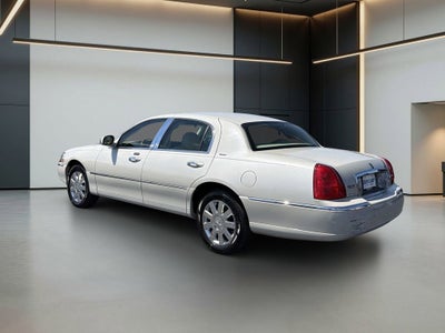 2007 Lincoln Town Car Designer Series
