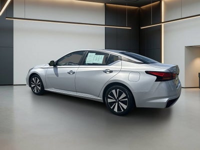2022 Nissan Altima SV FWD