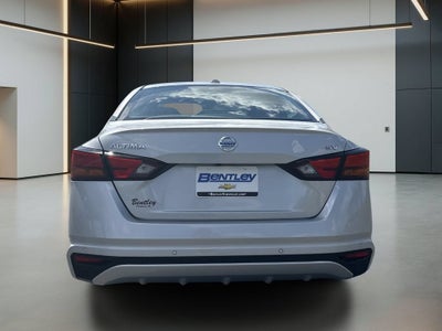 2022 Nissan Altima SV FWD