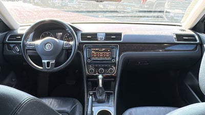 2014 Volkswagen Passat TDI SEL Premium