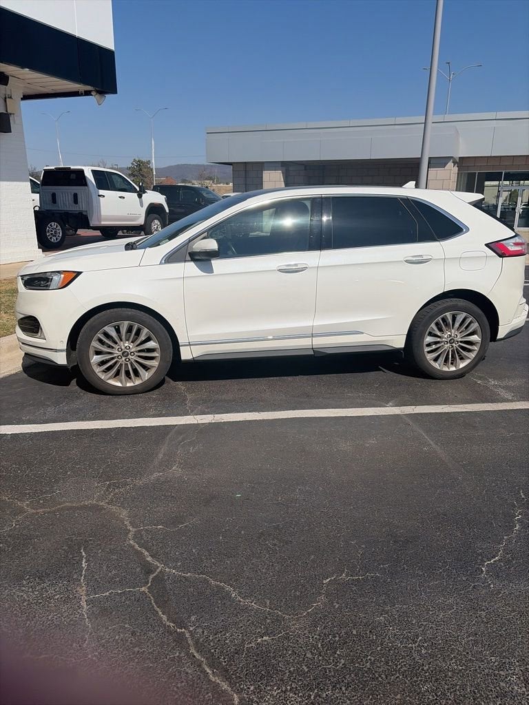2020 Ford Edge Titanium
