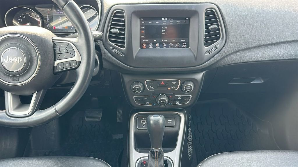 2020 Jeep Compass Latitude w/Sun/Safety Pkg