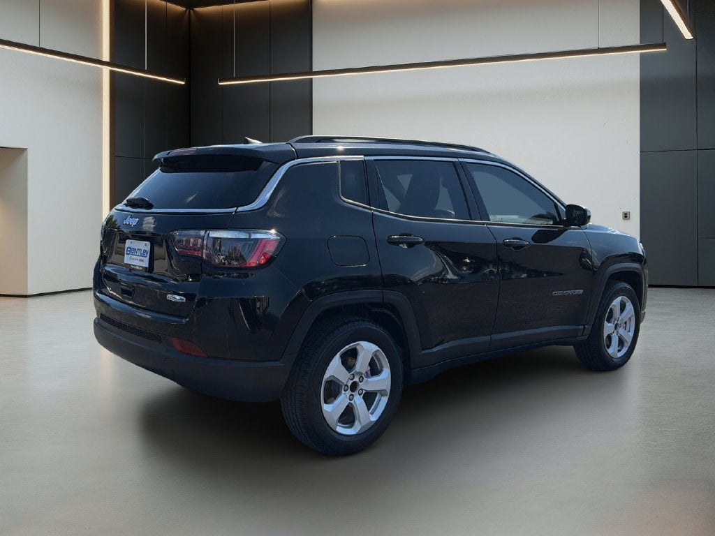 2021 Jeep Compass Latitude FWD