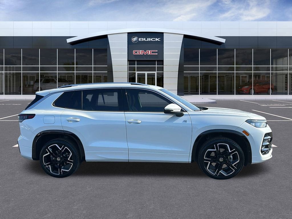 2025 Volkswagen Tiguan SEL R-Line