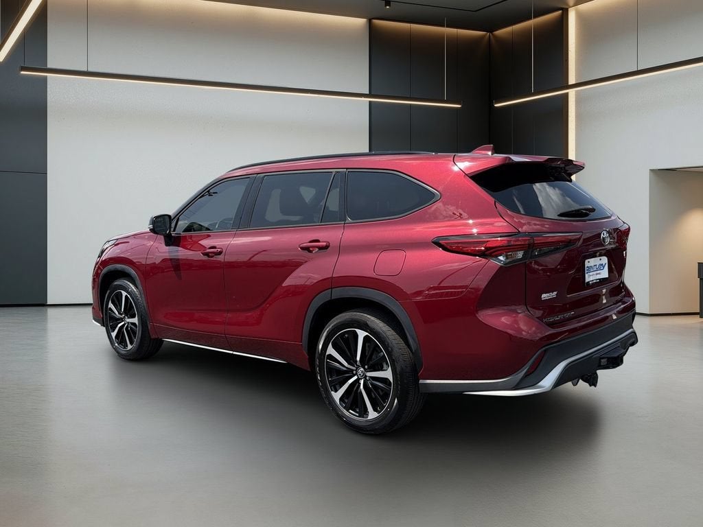 2022 Toyota Highlander XSE