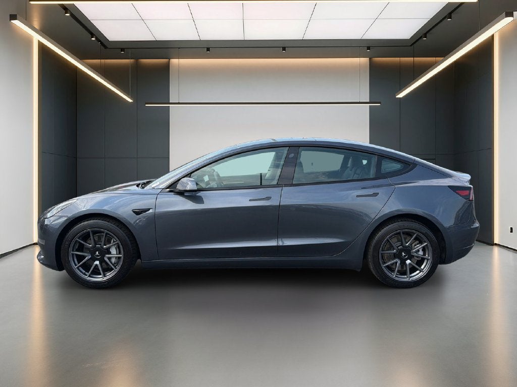 2023 Tesla Model 3 RWD