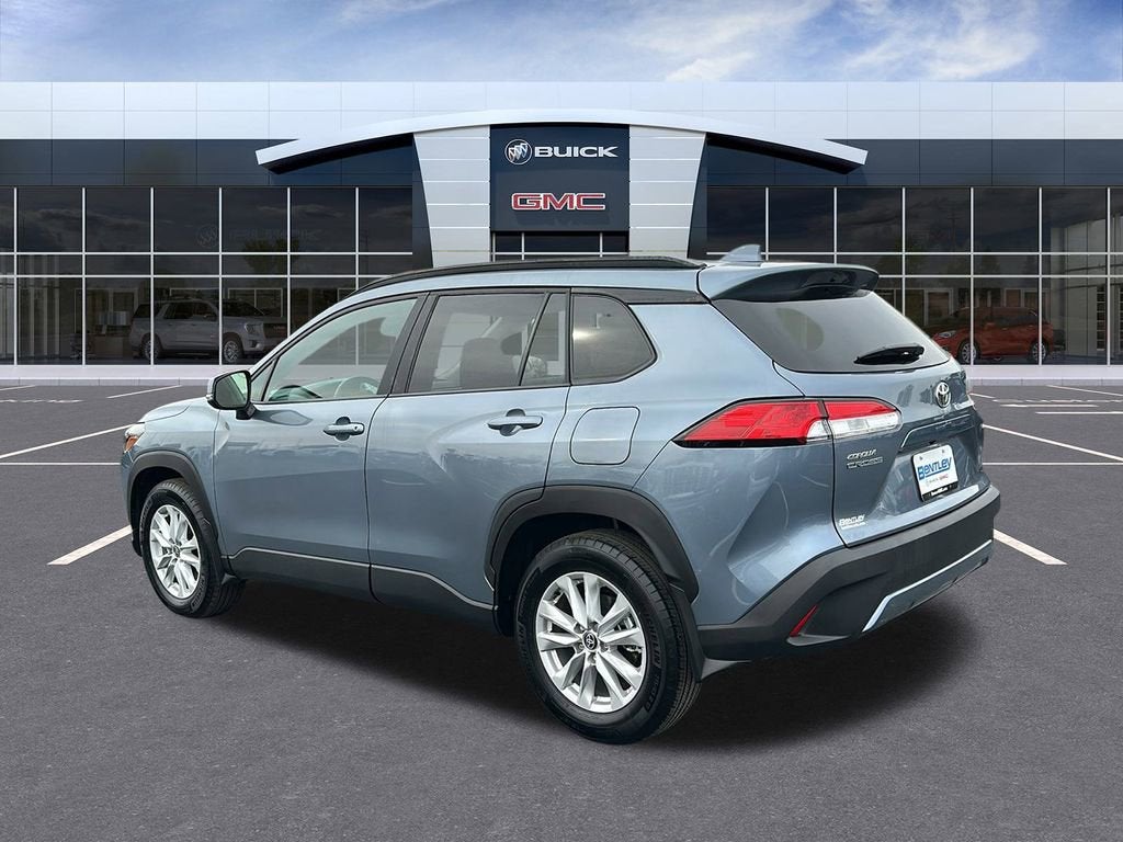 2024 Toyota Corolla Cross LE