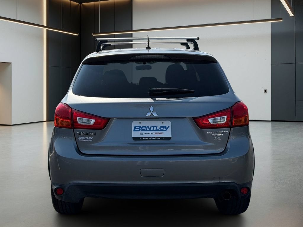 2016 Mitsubishi Outlander Sport 2.4 ES