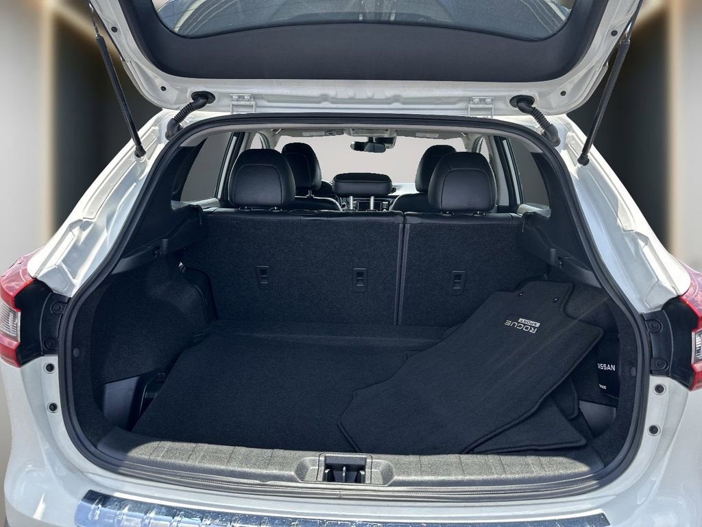 2022 Nissan Rogue Sport SV AWD Xtronic CVT