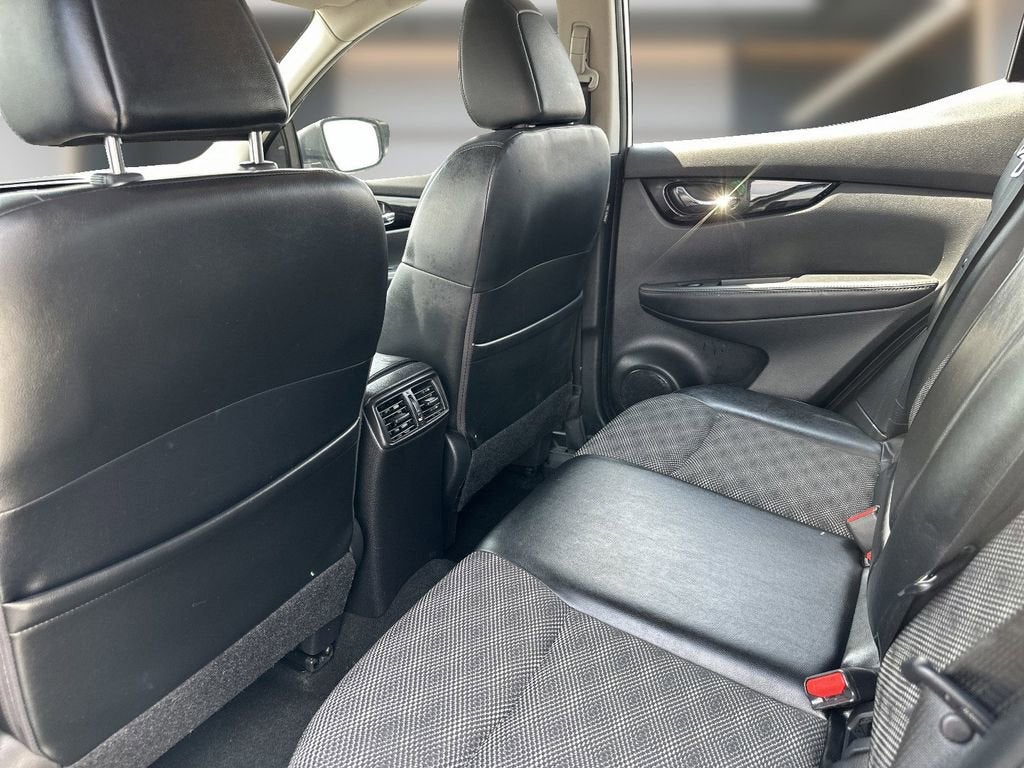 2022 Nissan Rogue Sport SV AWD Xtronic CVT