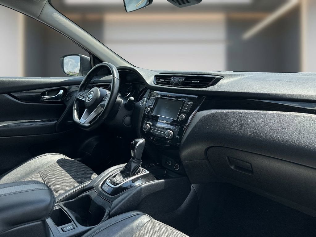 2022 Nissan Rogue Sport SV AWD Xtronic CVT