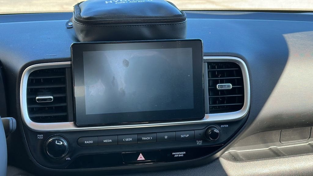 2024 Hyundai VENUE SEL