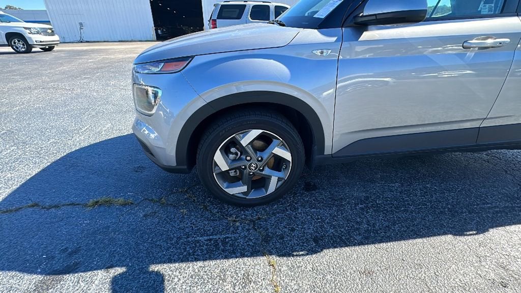 2024 Hyundai VENUE SEL