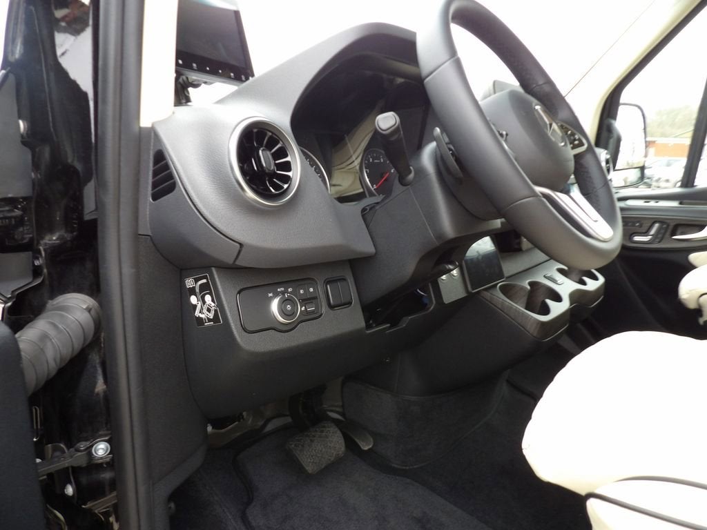 2024 Mercedes-Benz Sprinter Cargo Van High Roof 4-Cyl Diesel HO