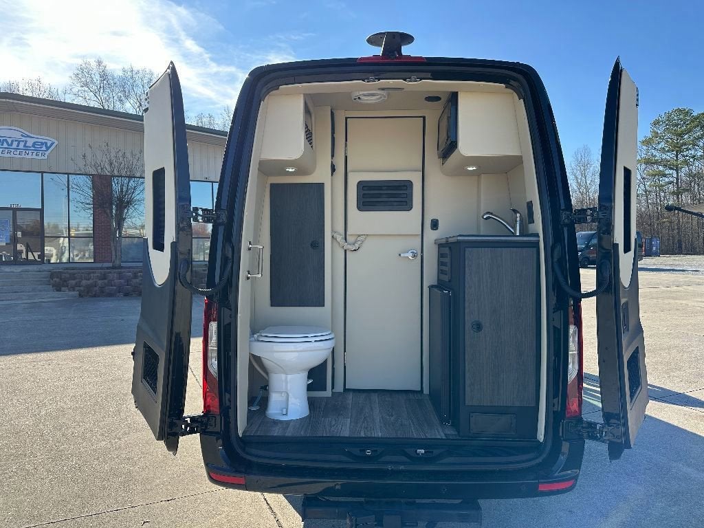 2024 Mercedes-Benz Sprinter Cargo Van High Roof 4-Cyl Diesel HO