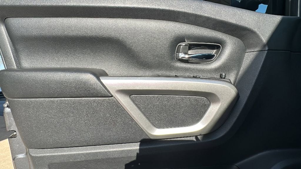 2017 Nissan Titan XD SV