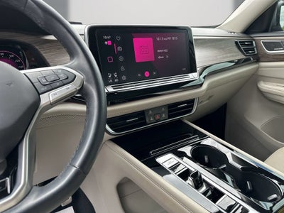 2024 Volkswagen Atlas 2.0T SEL Premium R-Line