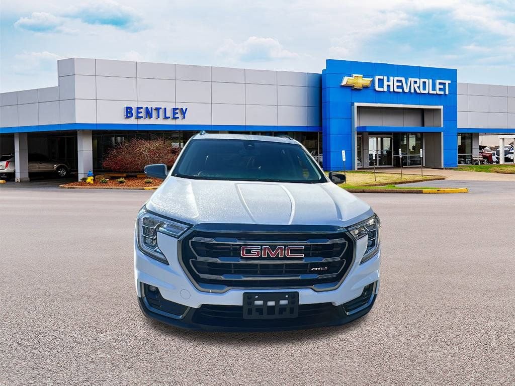 2024 GMC Terrain AT4