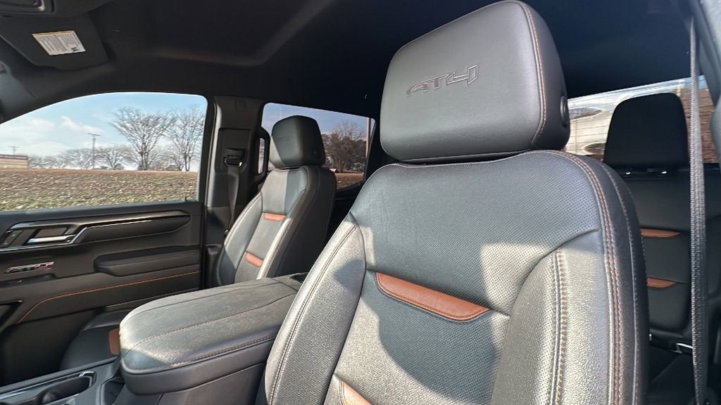 2023 GMC Sierra 1500 AT4