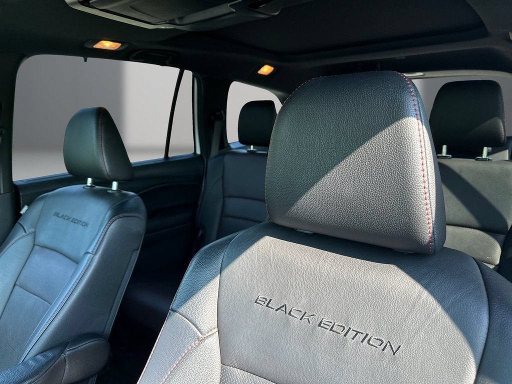 2022 Honda Pilot Black Edition