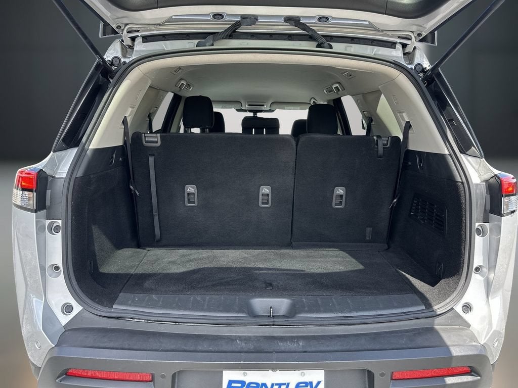 2023 Nissan Pathfinder S