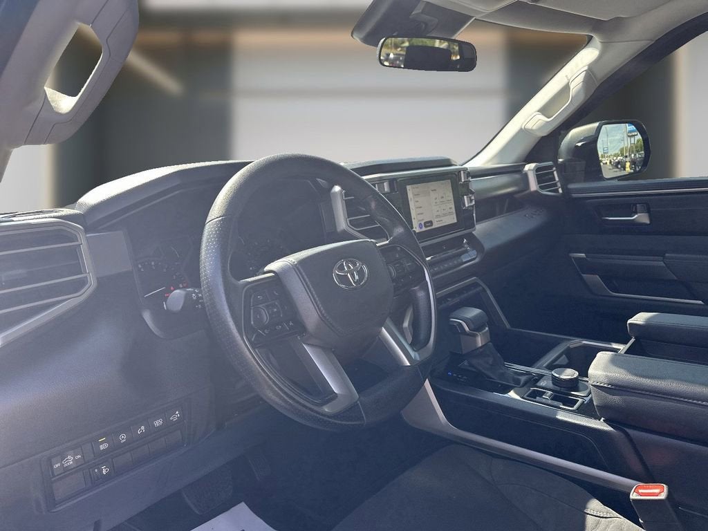 2024 Toyota Tundra 4WD SR5