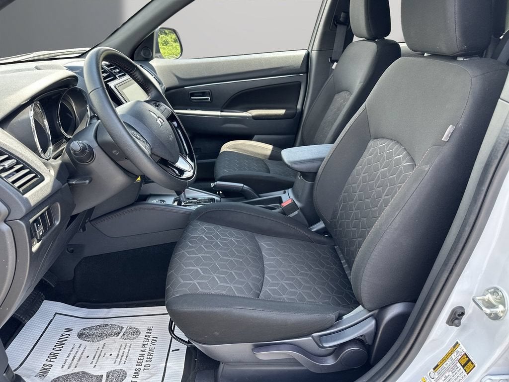 2025 Mitsubishi Outlander Sport S