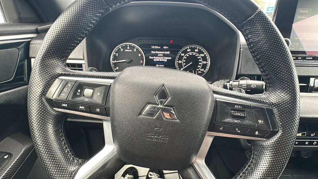 2022 Mitsubishi Outlander SE