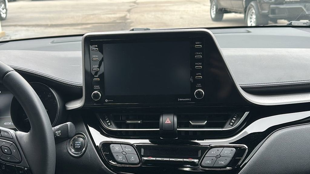 2022 Toyota C-HR XLE