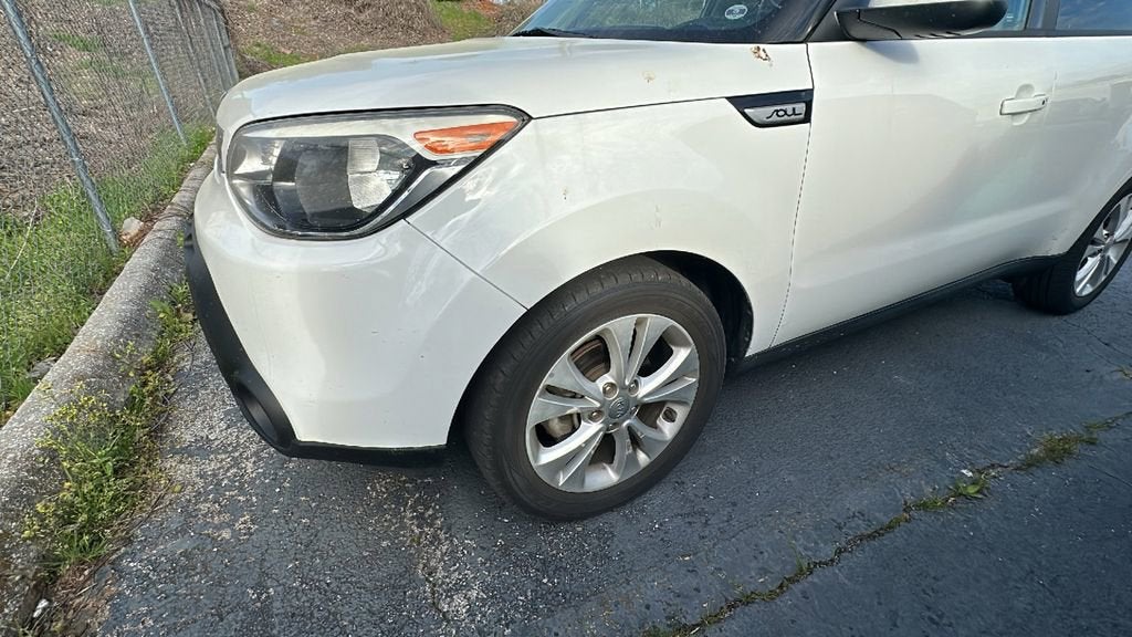 2016 Kia Soul +