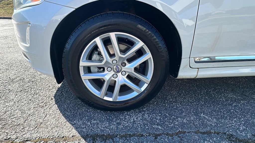 2017 Volvo XC60 T5 FWD