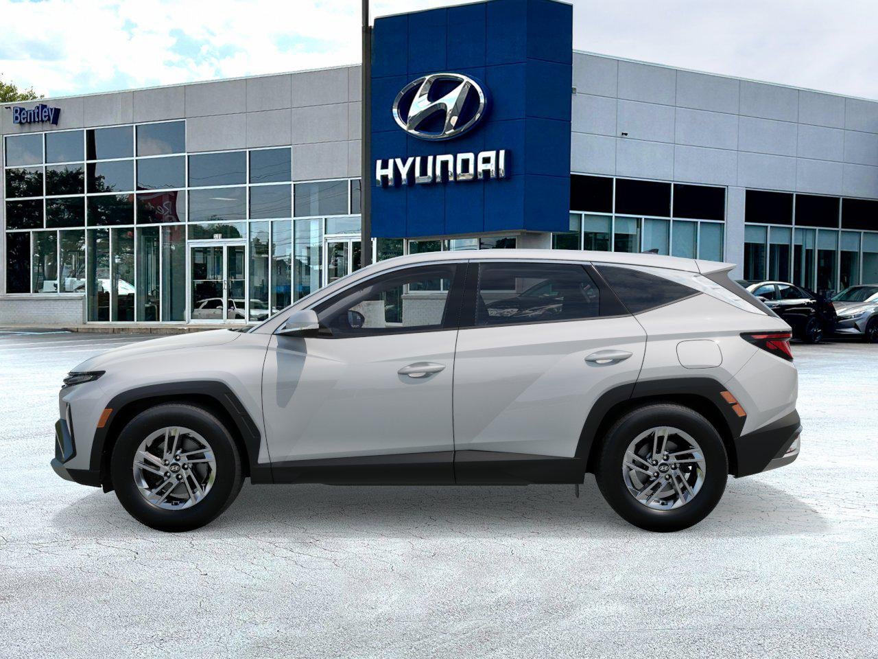 2026 Hyundai TUCSON SE FWD