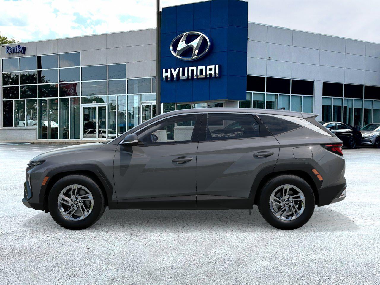 2026 Hyundai TUCSON SE FWD