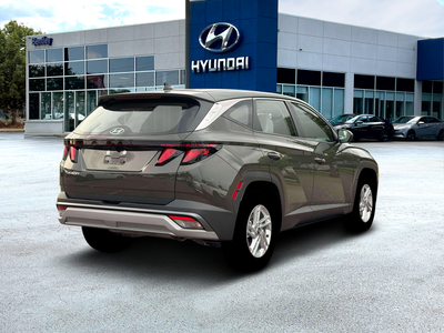 2026 Hyundai TUCSON SE FWD