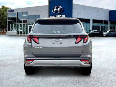 2026 Hyundai TUCSON SE FWD