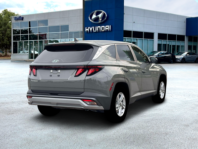 2026 Hyundai TUCSON SE FWD