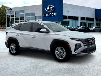 2026 Hyundai TUCSON SE FWD